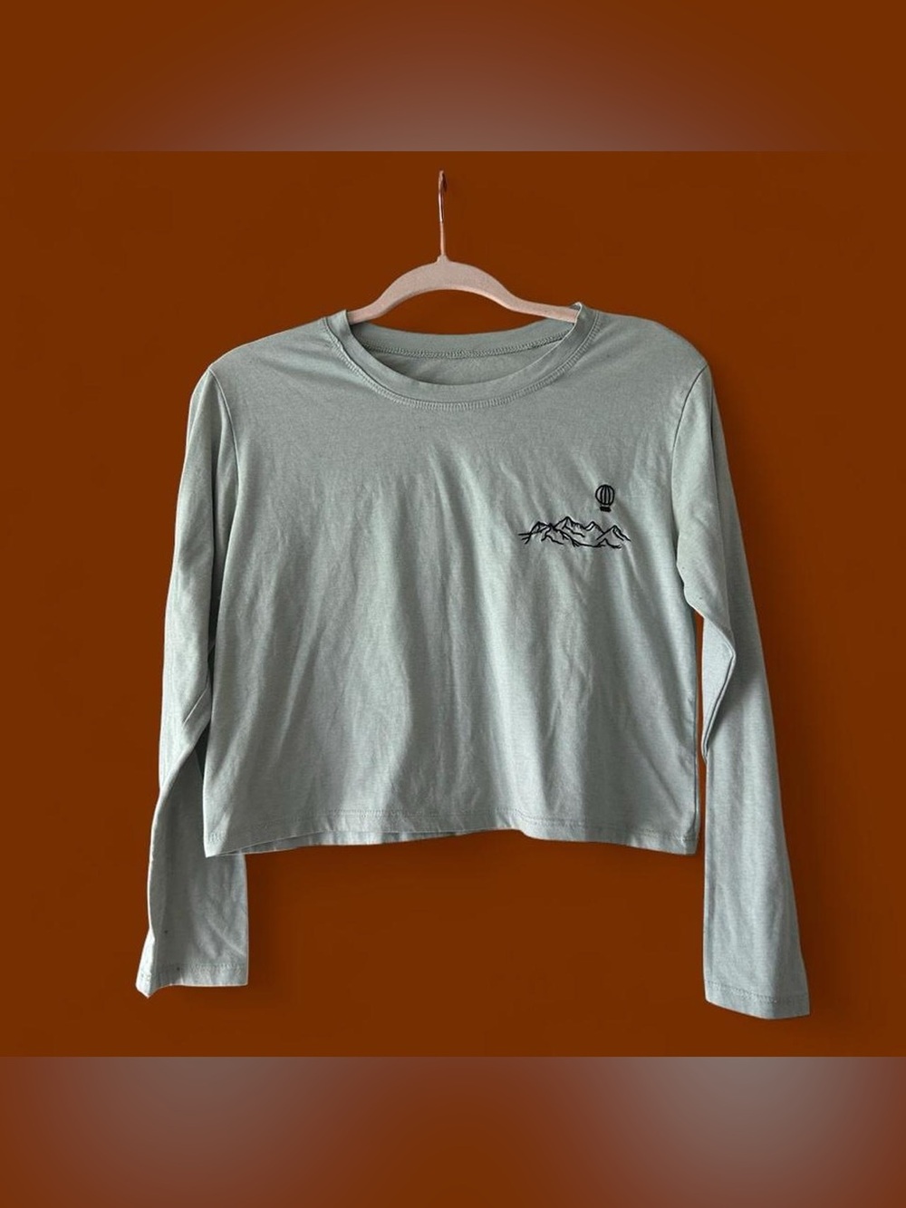 Women’s Sage Green Long-Sleeve Crop Tee - Minimal Mountain Graphic